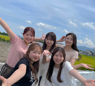 校舎周辺。田んぼが多くとてものどかな雰囲気です。