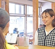 技能教習の様子。一人ひとりに合う適切な指導を目指しています。