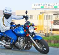 普通車以外だけでなく、バイクをはじめ様々な車種にも対応します。
