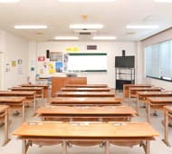 学科教室。冷暖房完備で快適です。
